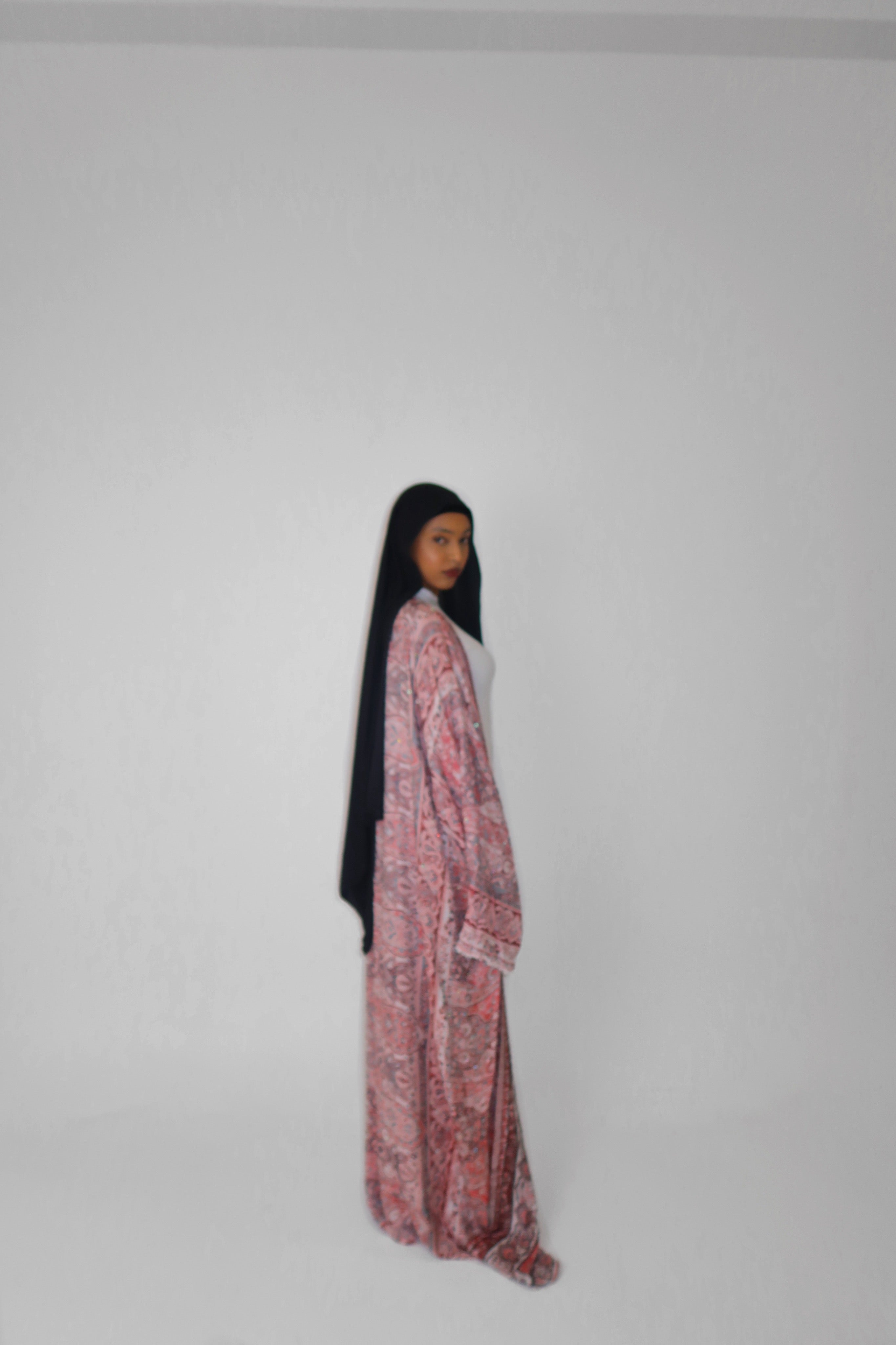 TERRACOTTA ROSE ABAYA