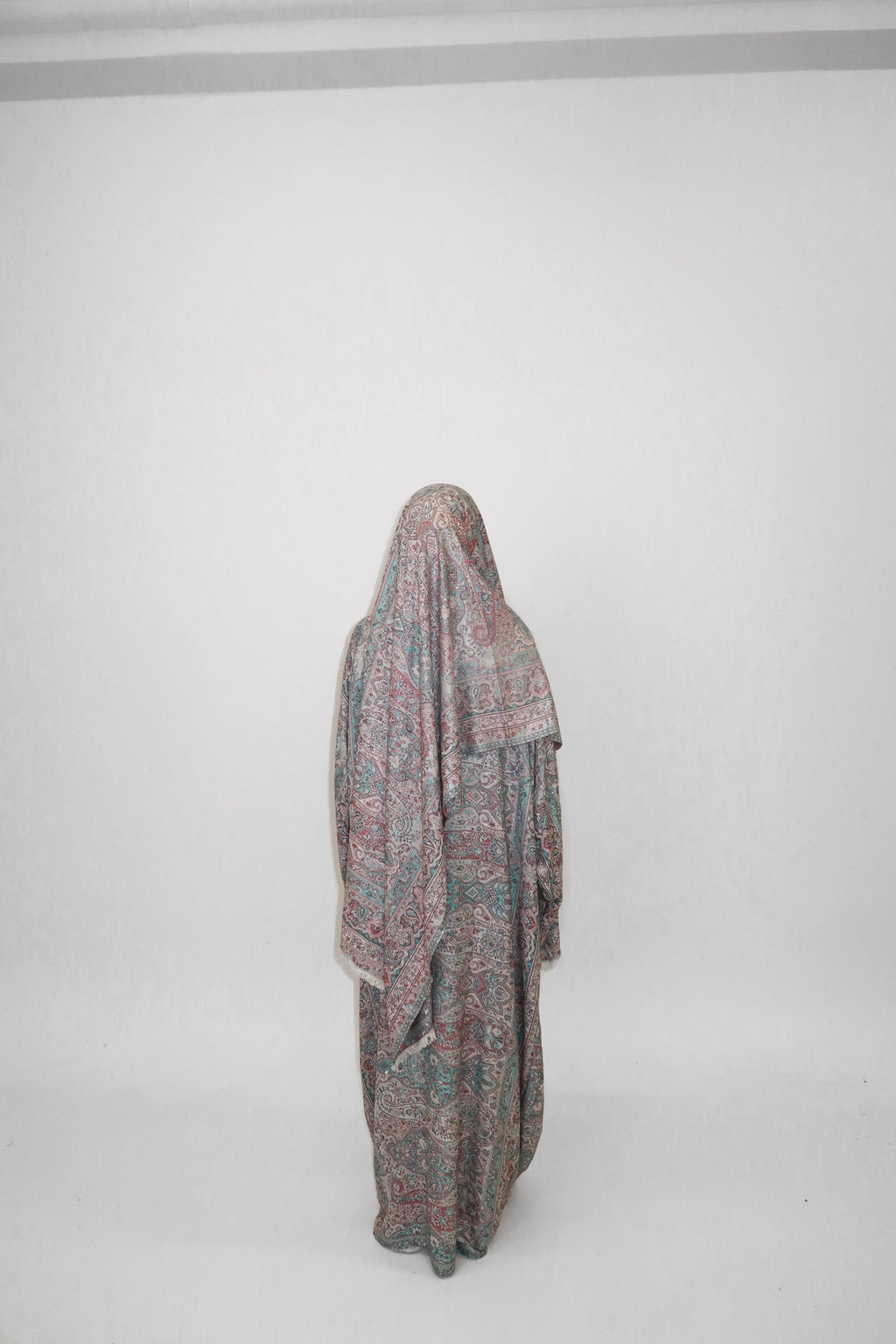 PETAL & SKY ABAYA