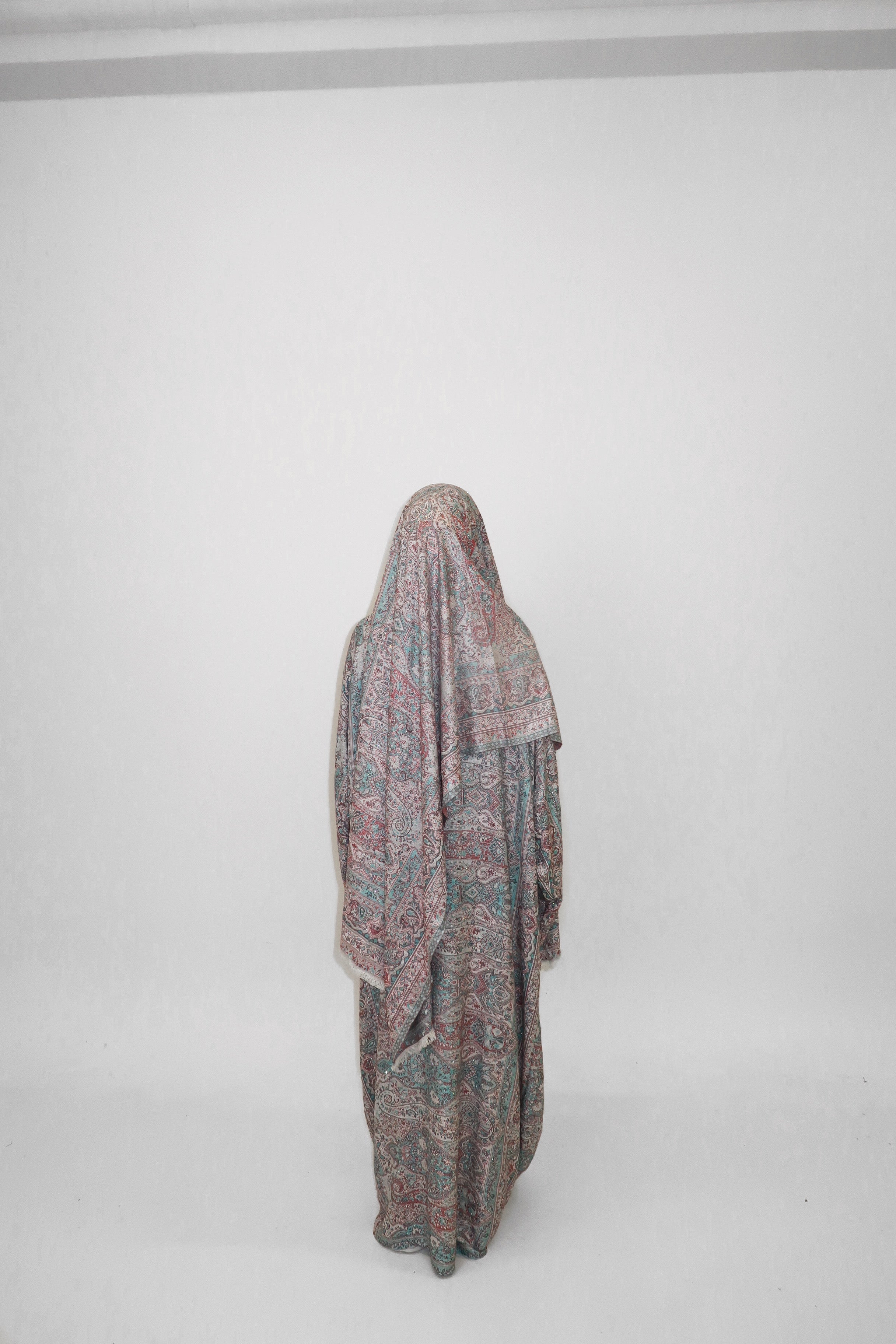 PETAL & SKY ABAYA