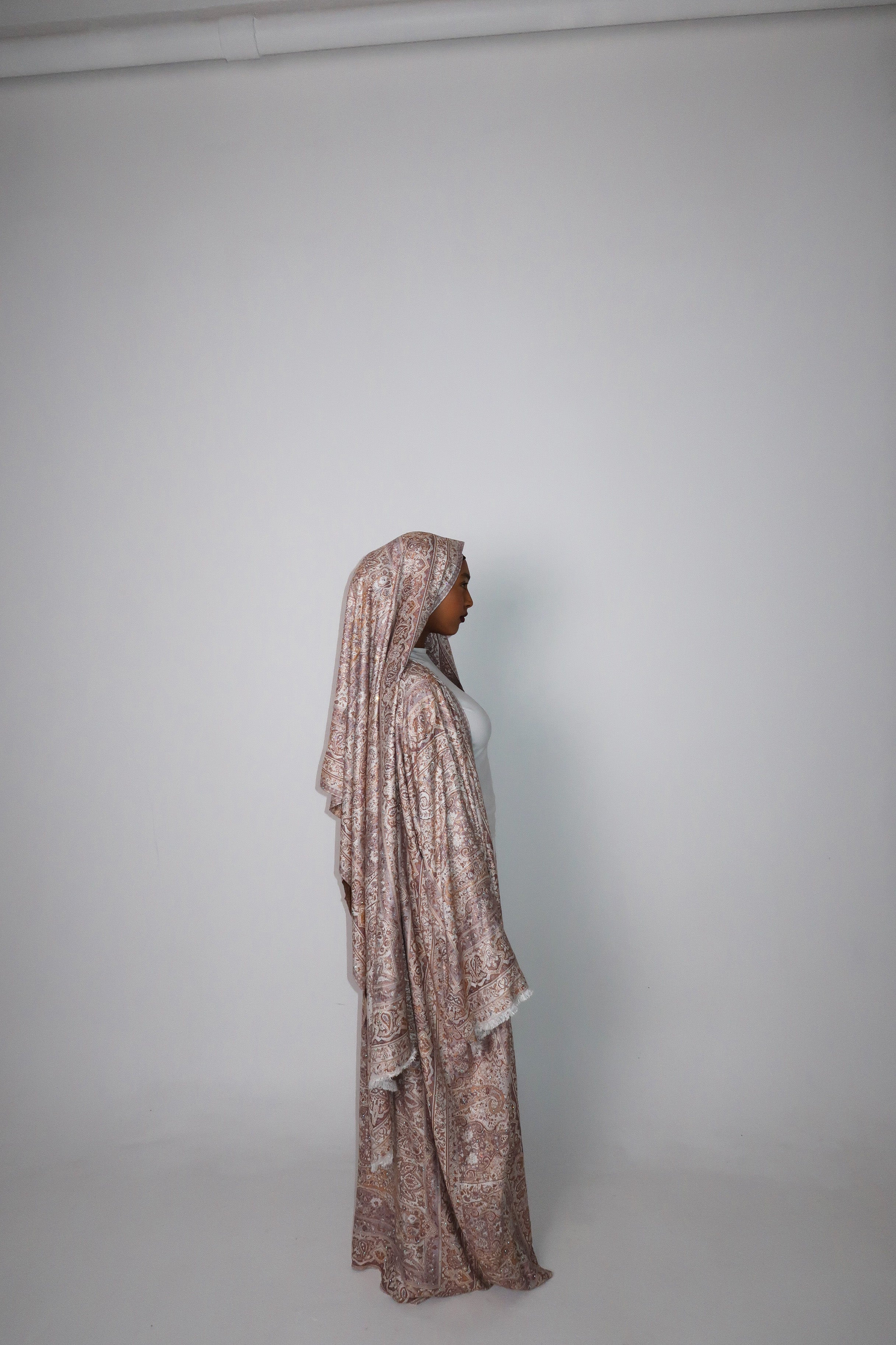 ROSE GOLD ABAYA