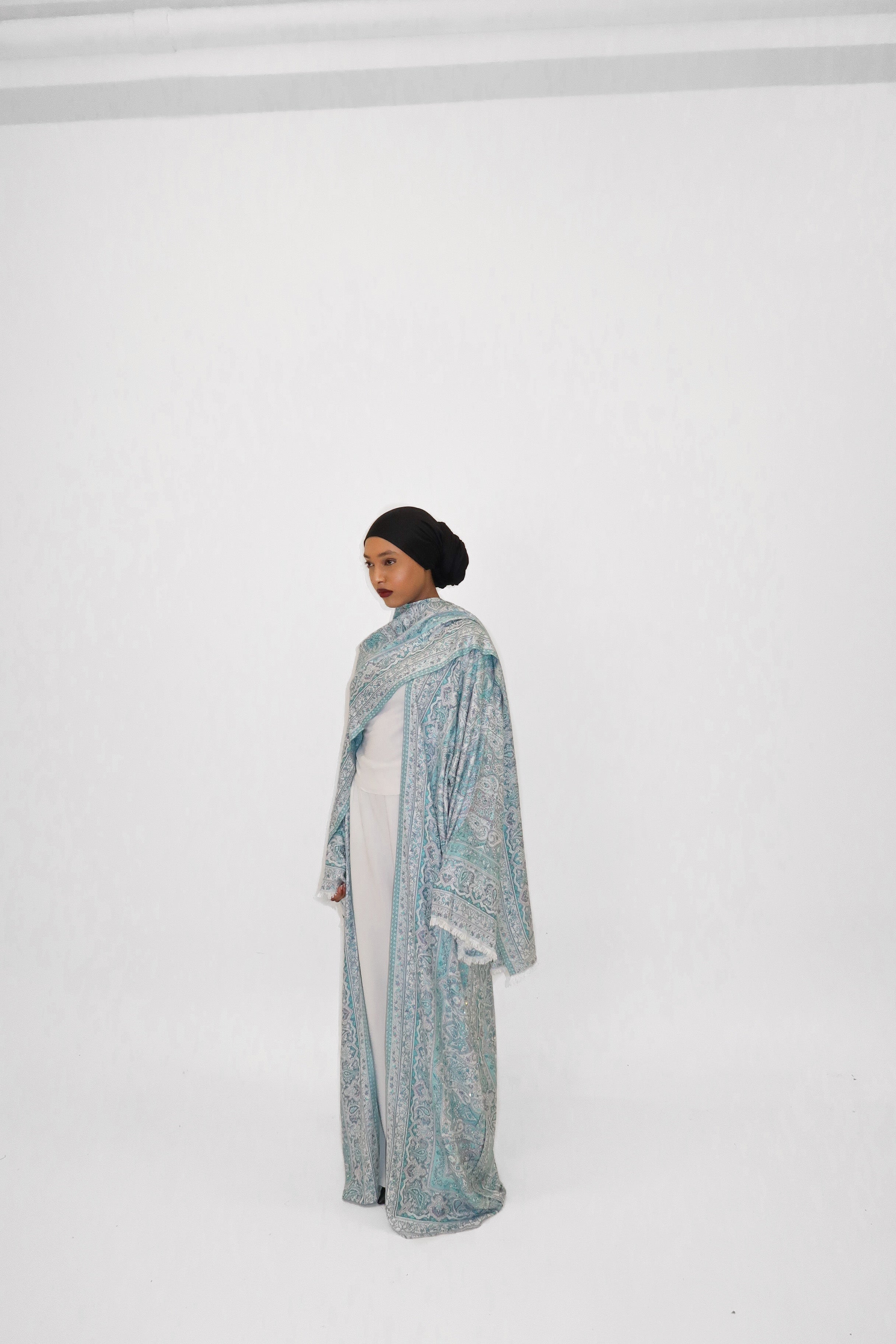 OCEAN FOAM ABAYA