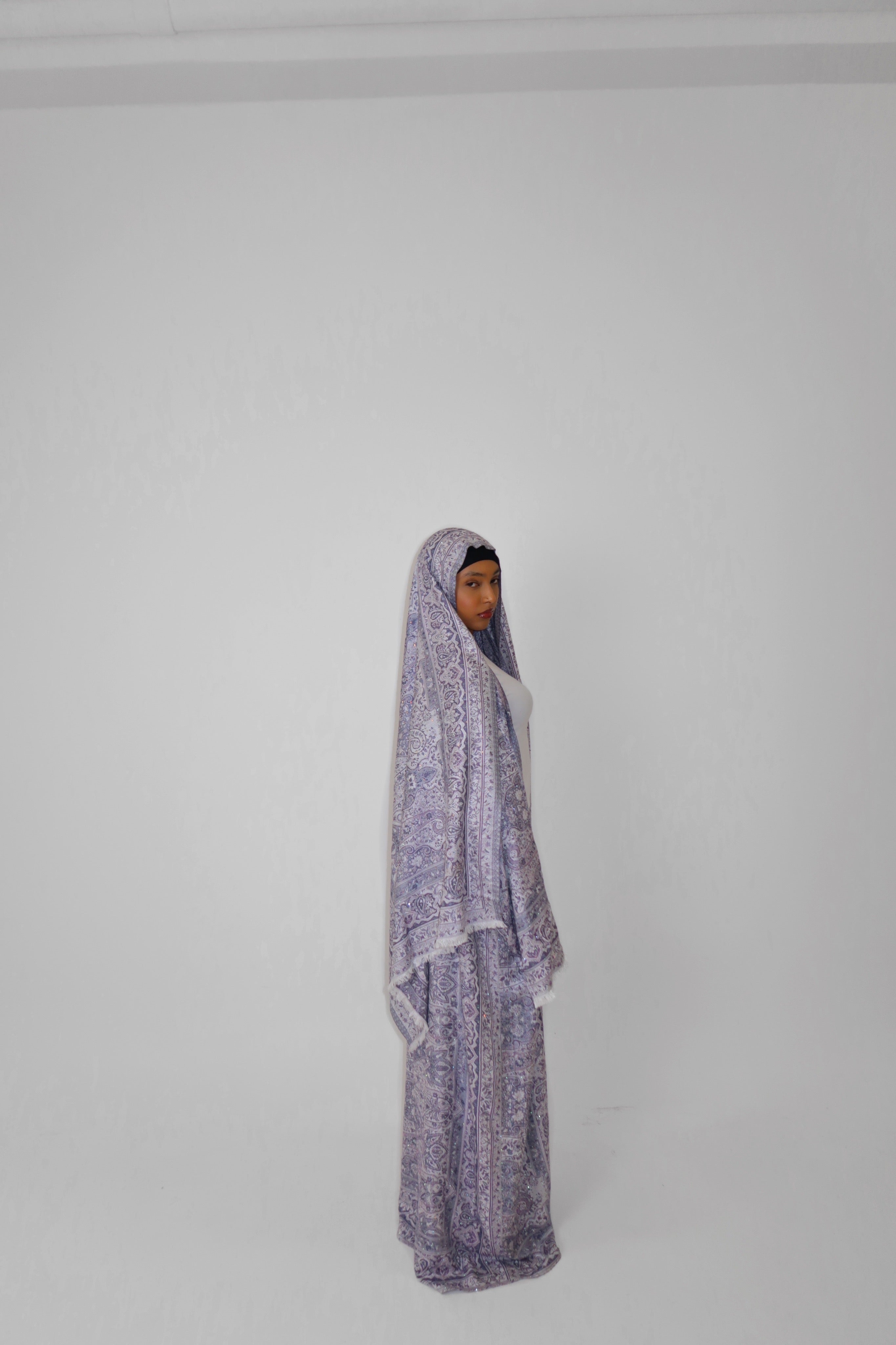 VIOLET MIST ABAYA