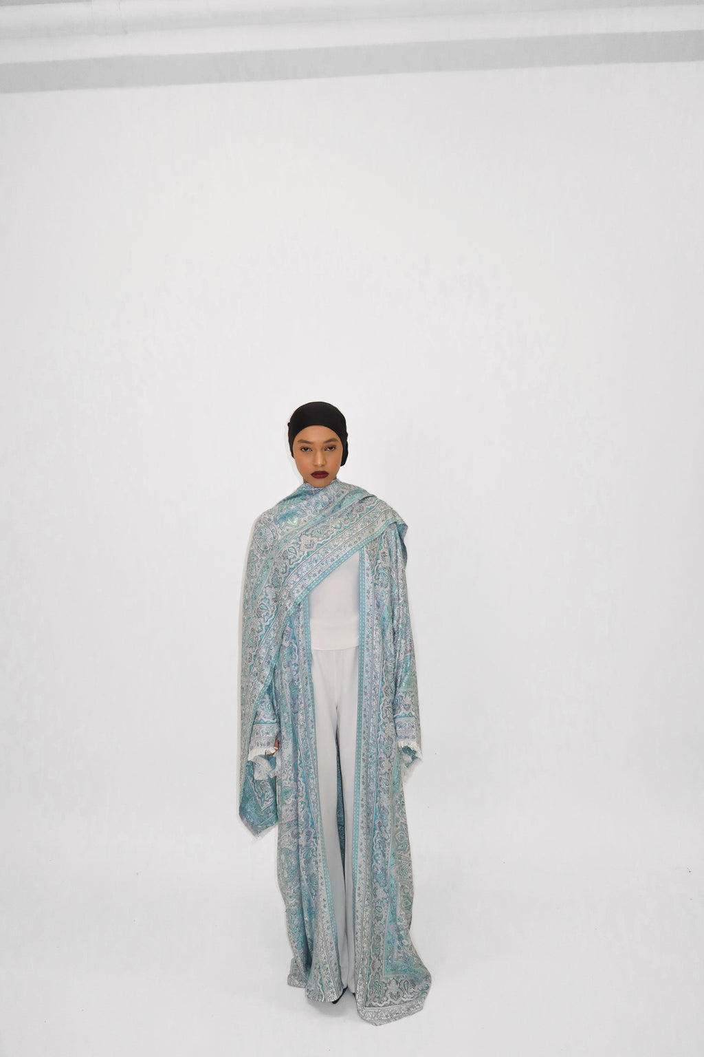 OCEAN FOAM ABAYA