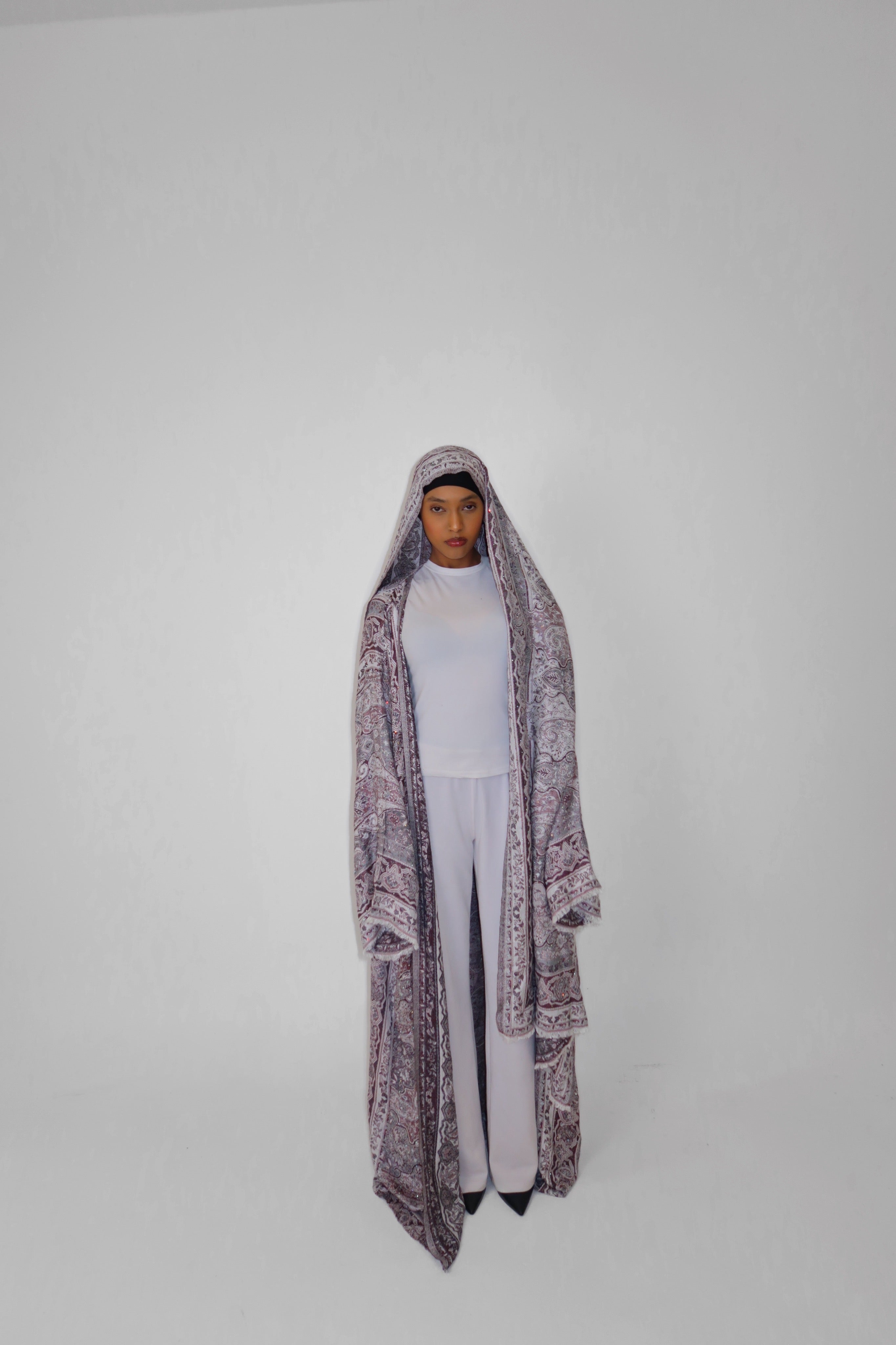VINTAGE PLUM ABAYA